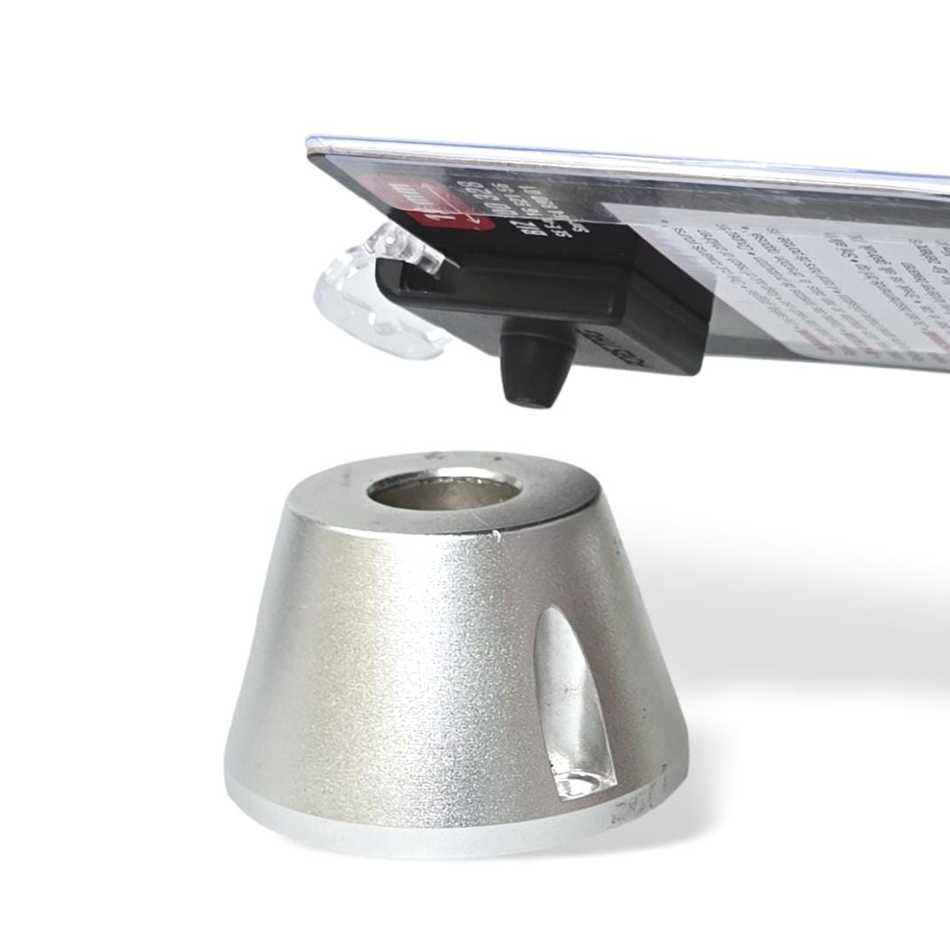 Quick-release Forstag Hang Sell Tag retracting pin during detachment.